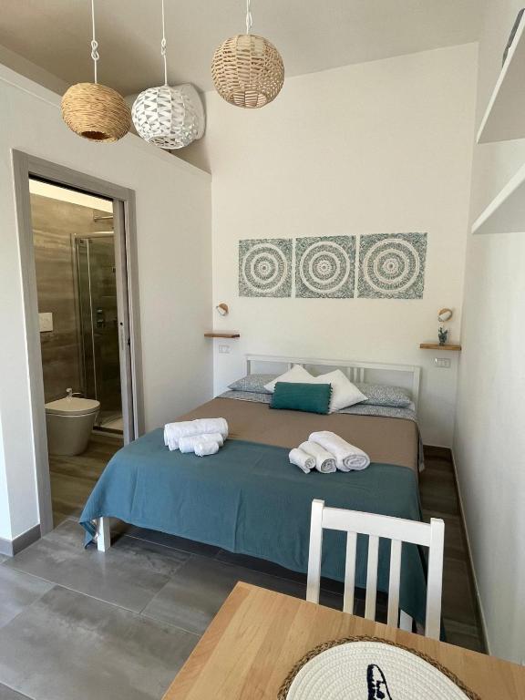 Camere A Oriente II, Torre dell'Orso