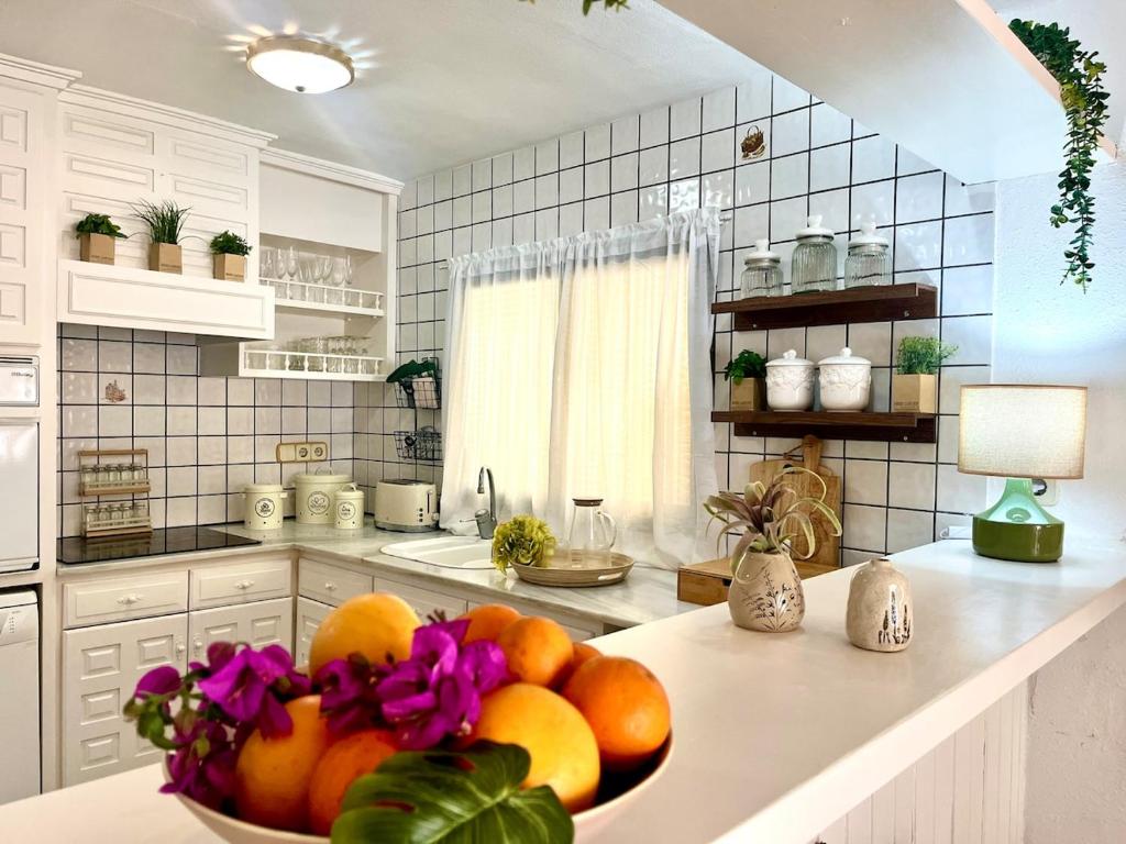 mediterranean studio with sun terrace and sea view - 3