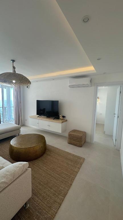 Boho Panoramic Seaview Apartment - 3