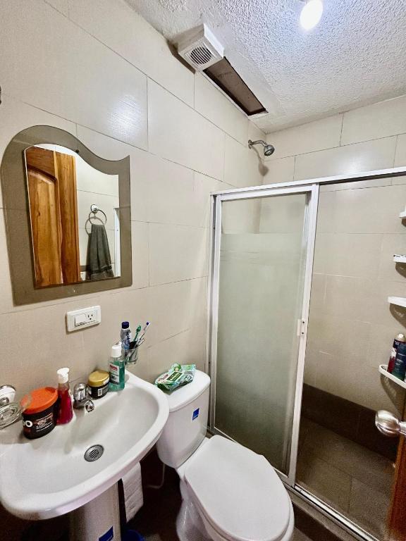 Linda habitación en hermosa casa - 4