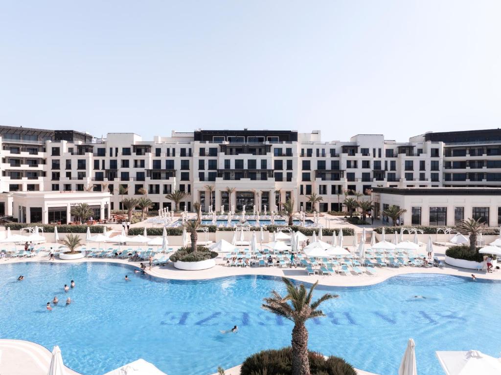 Sea Breeze, The Grand, Nardaran