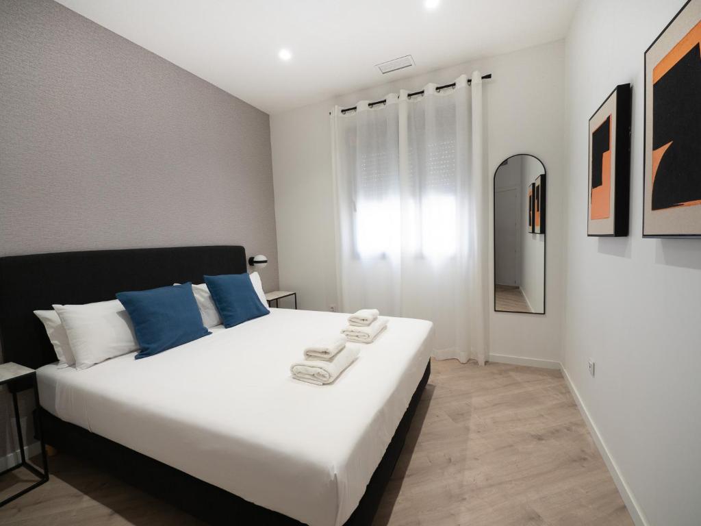 Livemálaga Postigos Suite & Parking - 3