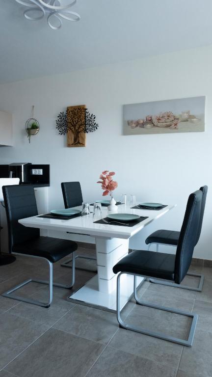 Appt T3 Résidence La Belle Eugénie - 1