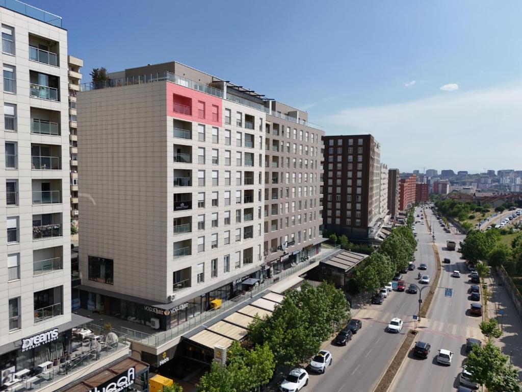 Casa Eluré, Priština