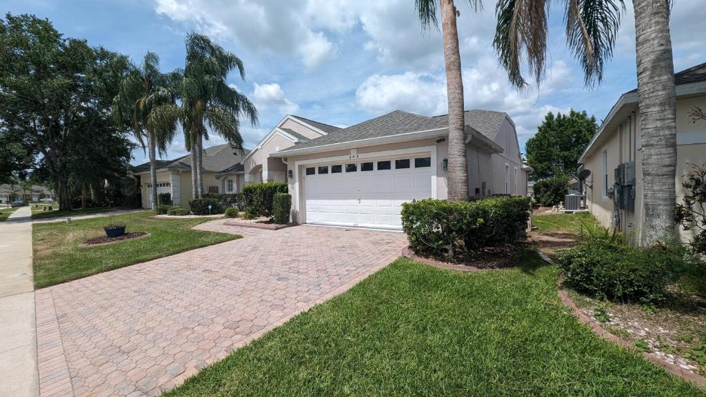 Blue Yonder, Davenport