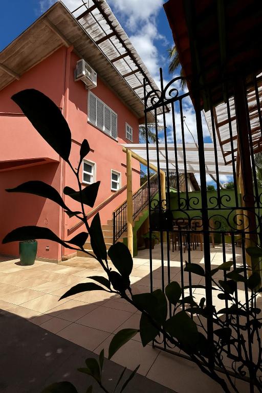 Pousada Casa Rosada Ilhabela 전경