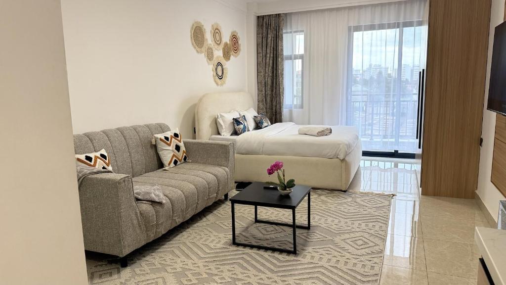 Studio apartment, Ruaka