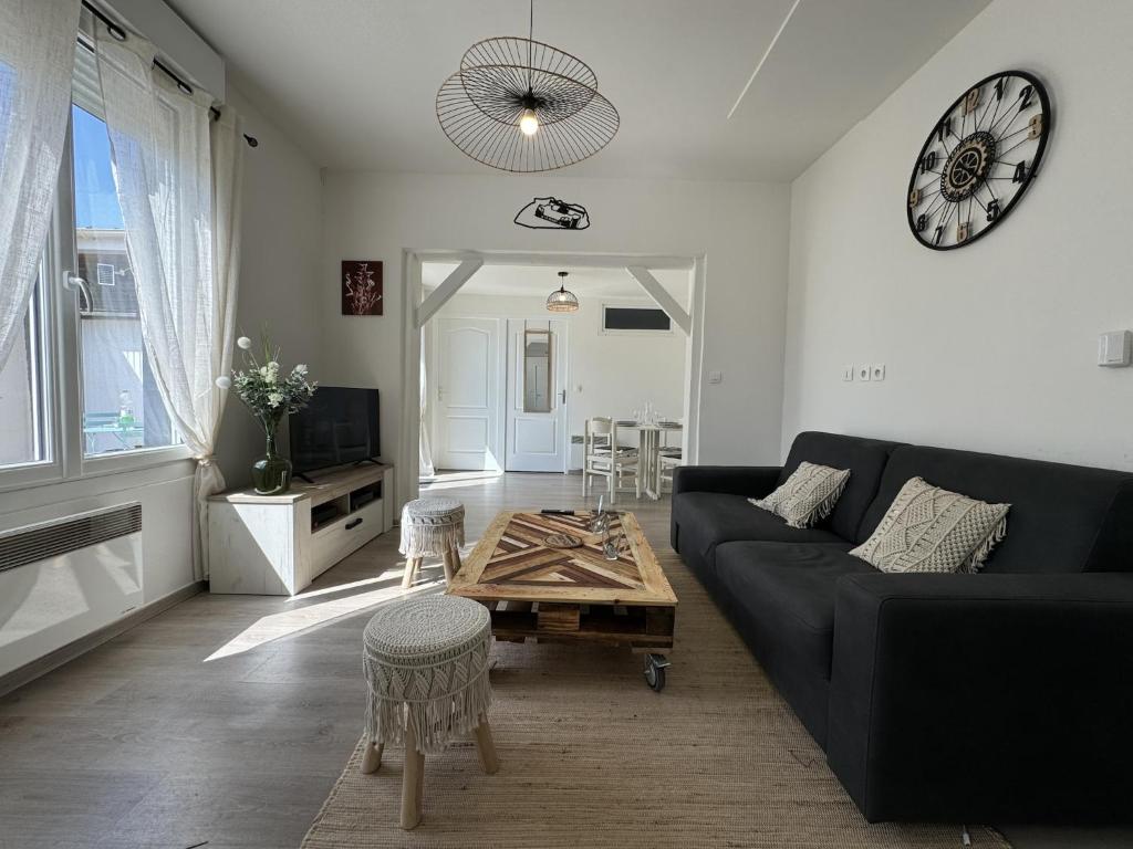 House in Le Mans with Private Courtyard, Le Mans