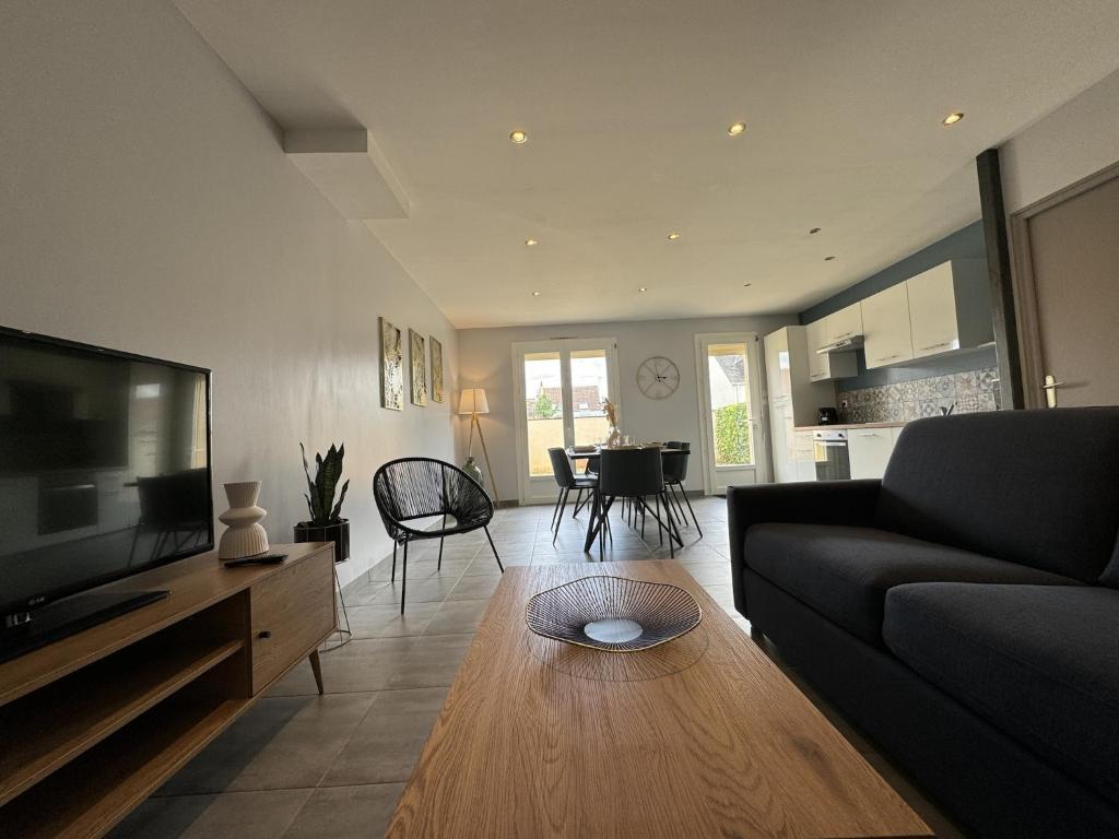 House in Arnage near Le Mans Circuit, Arnage