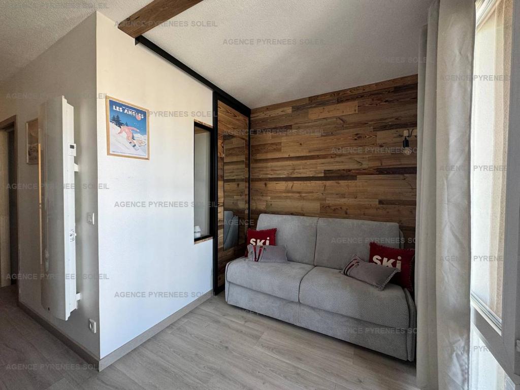 Location cosy avec Wi-Fi et parking couvert aux Angles - FR-1-295-208 - 2