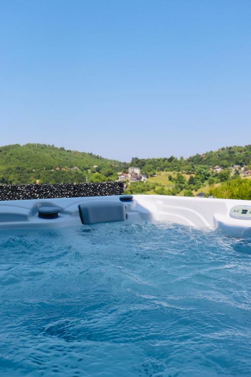 Villa Saraj with Swimming Pool & Jacuzzi near Sarajevo - 4