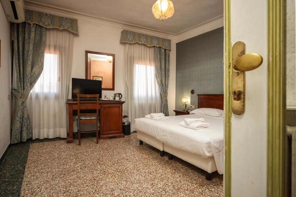 Locanda Antica Venezia - 2
