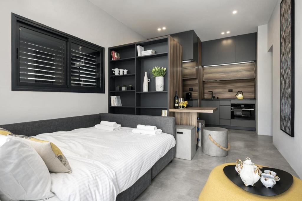 The Mendele Nest, Tel Aviv