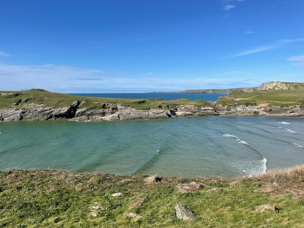 Glendorgal Sands - The best sea views in Cornwall, Saint Columb Minor