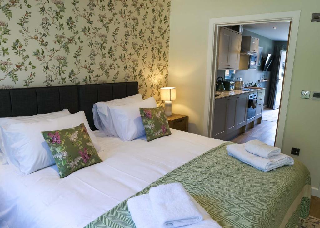 Russet Suite - The Apple Barn, Pettistree