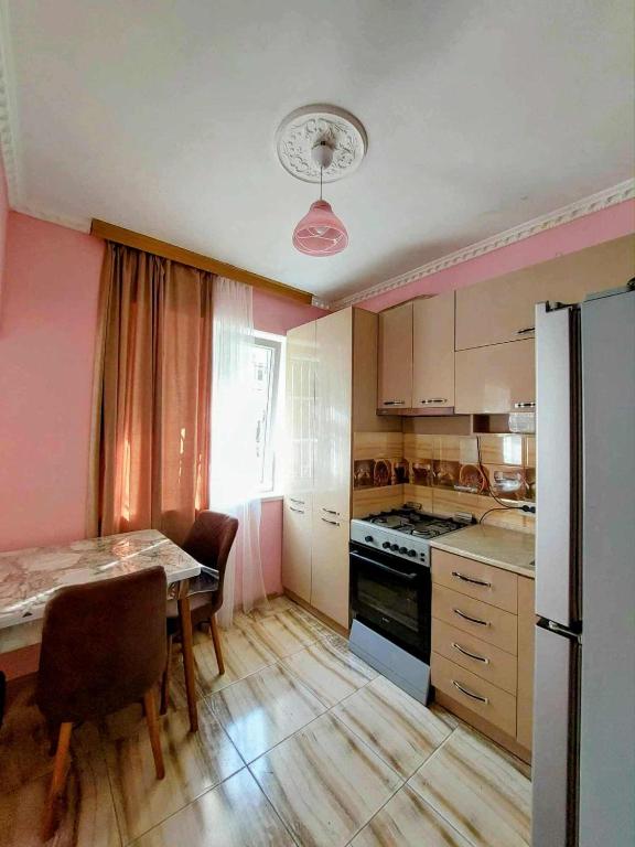 Bina kutaisi zastava, Kutaisi