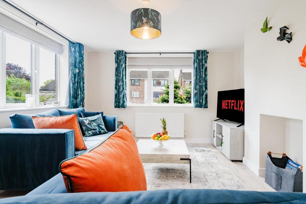 Cosy 2BR Cottage With Free Parking, Rossington