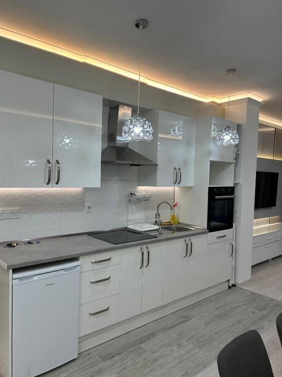 New Kings Apartments - 3