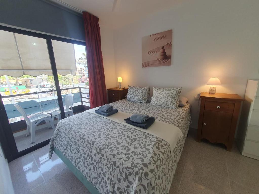 alquilaencanarias El Medano beach 1 - 2