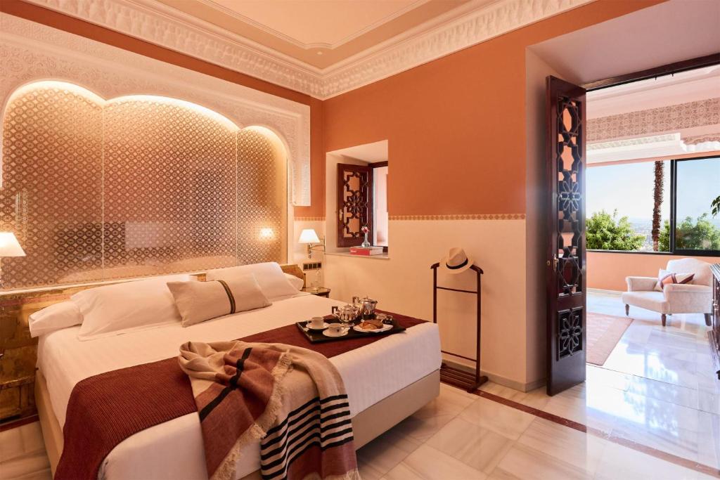 Alhambra Palace Hotel - 4