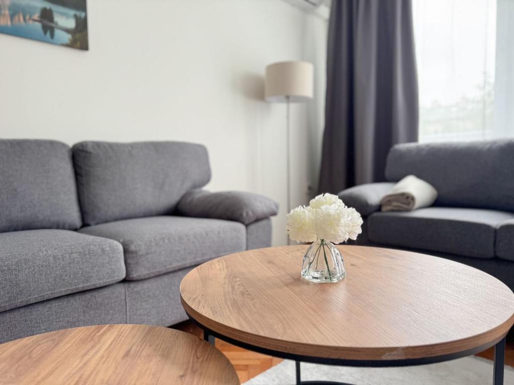 Modern Stay Grbavica - Quiet Area & Free Parking - 1