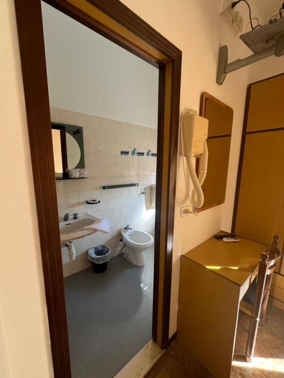 Hotel Villa Carolina Bellaria - 4