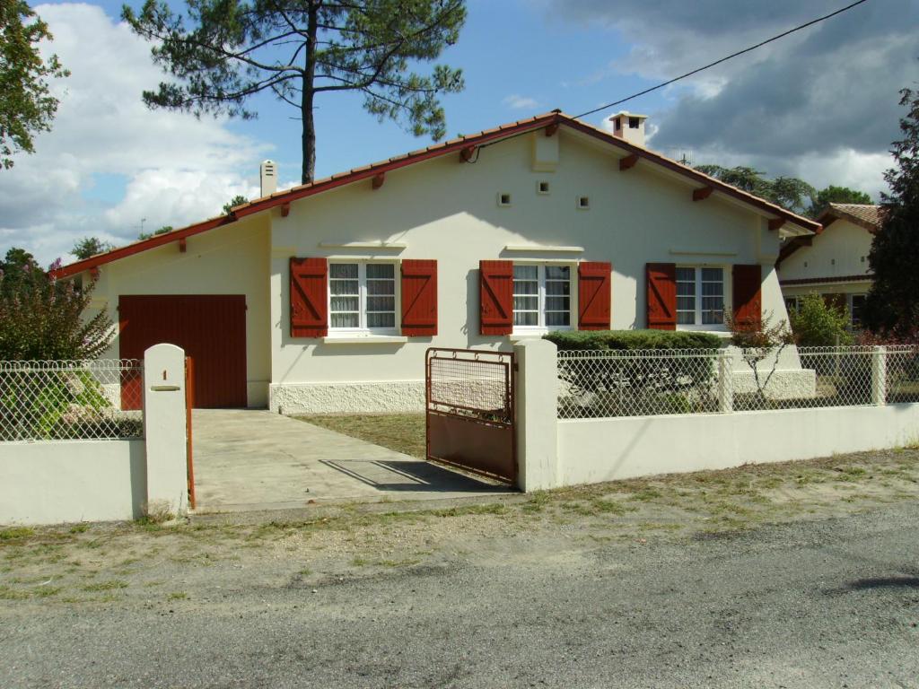 Les Ajoncs - 2