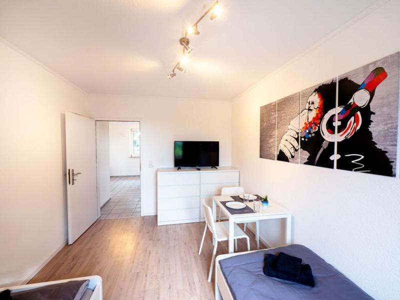 Seth - Monteursunterkunft - Einzelbetten - gute Anbindung - Bettwäsche, Seth