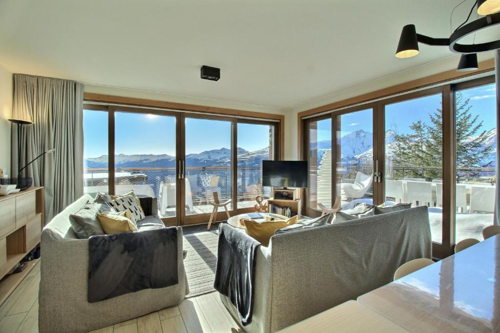 ARC 1600, LE RIDGE, Appartement 12 personnes Duplex Vue Montagne - Ski aux pieds - Sauna, Hammam, Piscine intérieure chauffée, Salle de sport & fitness, Arc 1600