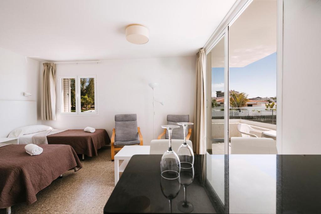 Apartamentos Tarahal — Hotel rooms in San Agustin, Canary Islands