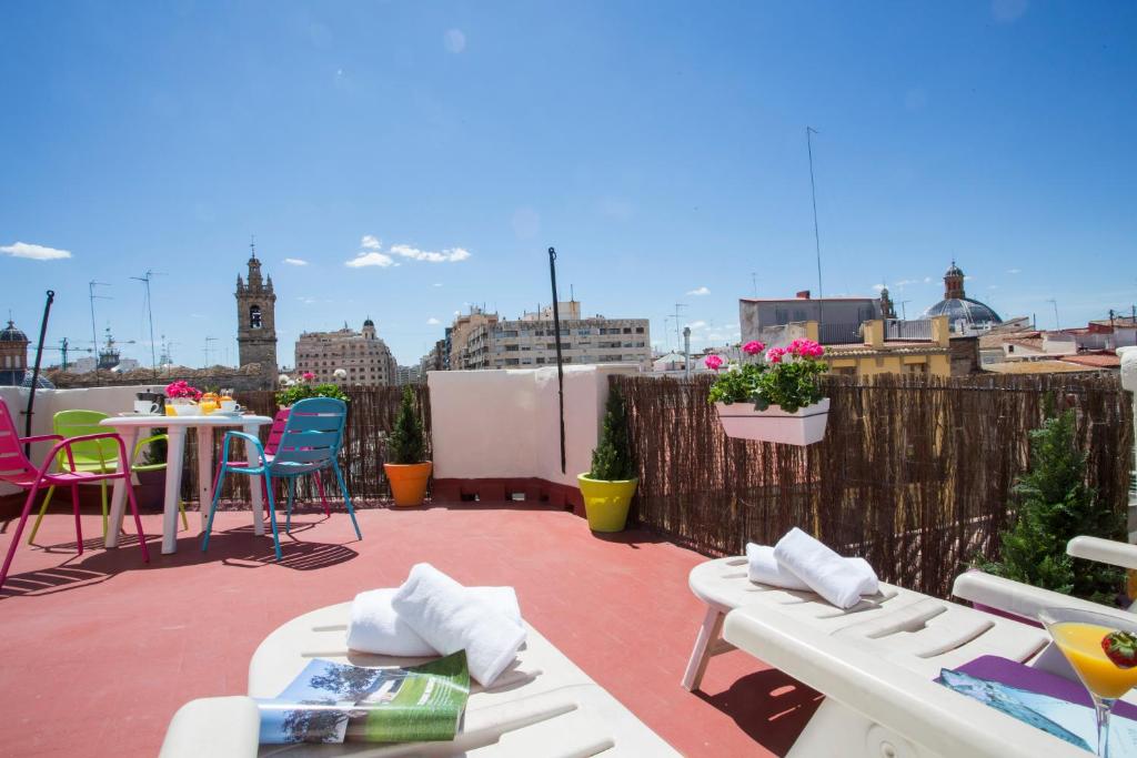 SingularStays Plaza del Mercado photo