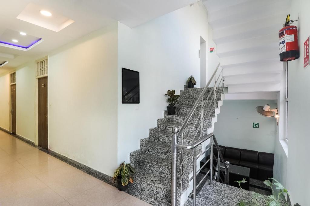 フロント・ロビー