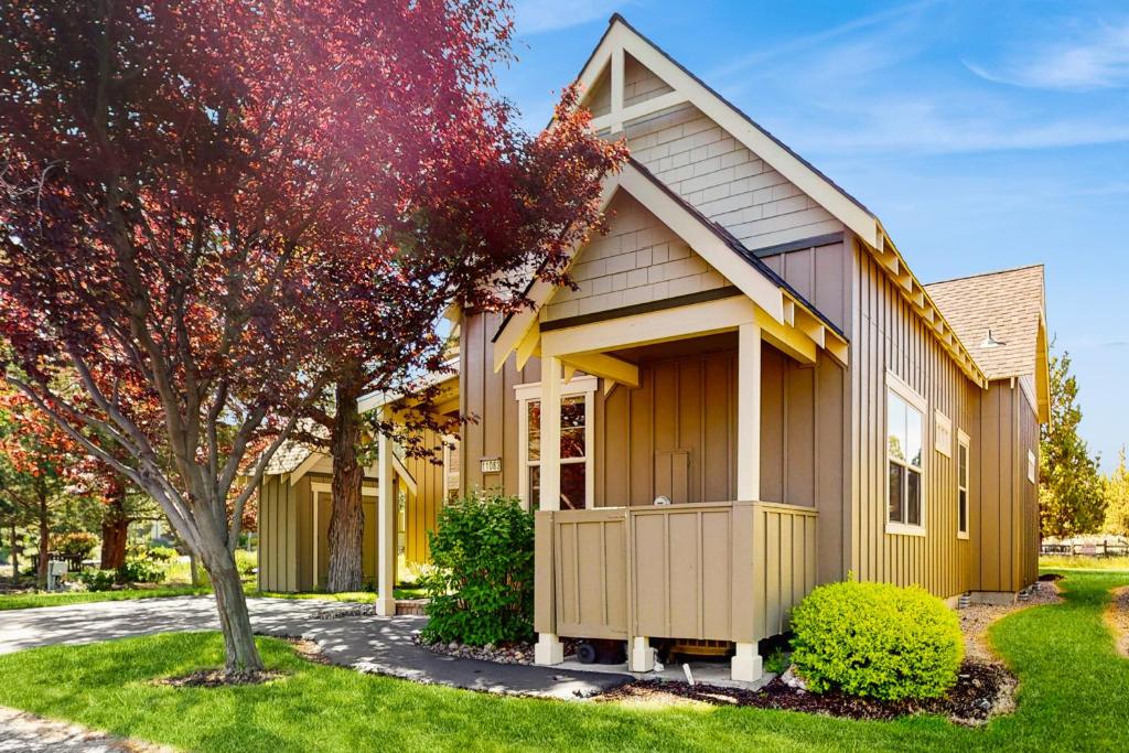 Eagle Crest Escape, Redmond