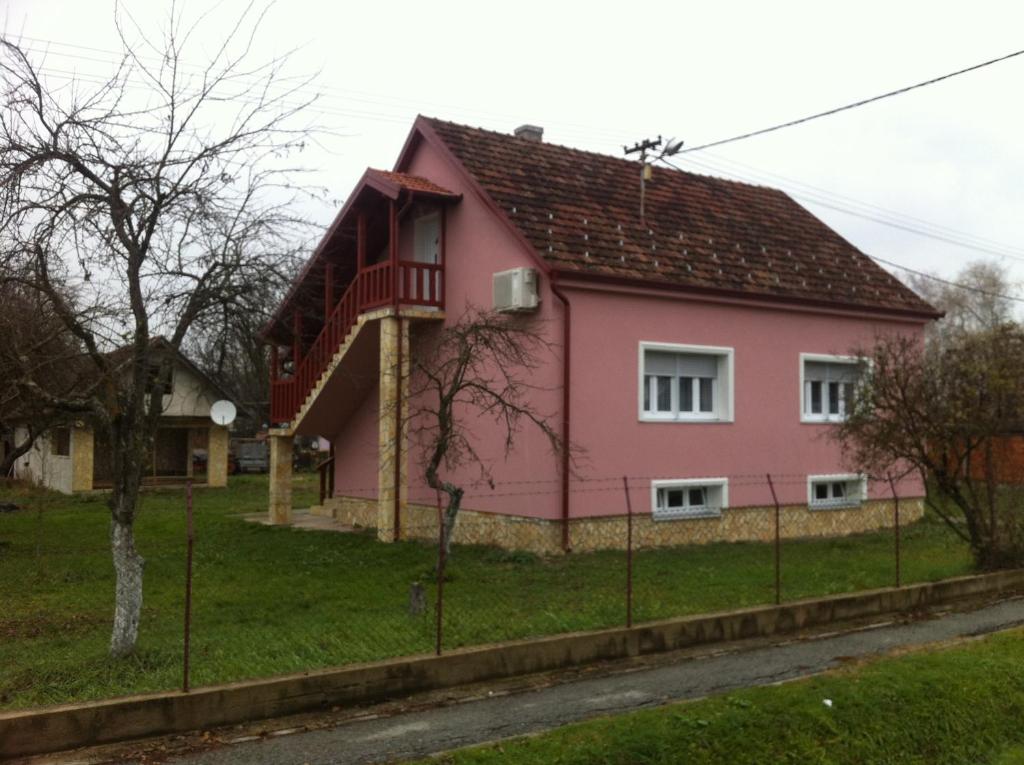 Apartman Anka — Hotel in Slavonski Brod