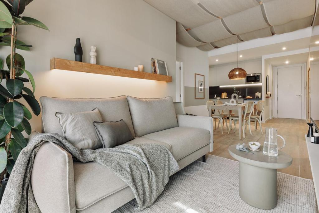 Blava - 2 bedrooms in Sant Antoni, Barcelona