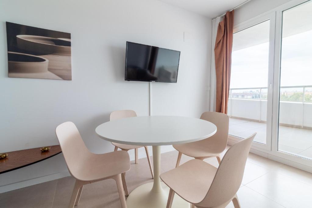 Global Vacacional, Moderno apartamento con terraza en Gran Canet - 2