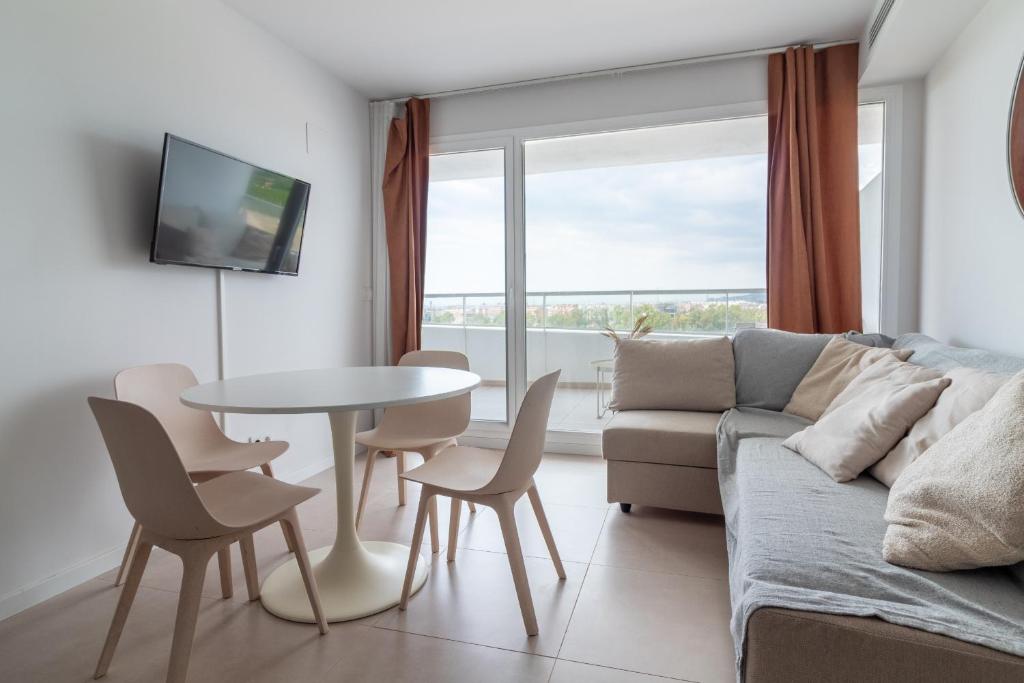 Global Vacacional, Moderno apartamento con terraza en Gran Canet - 3