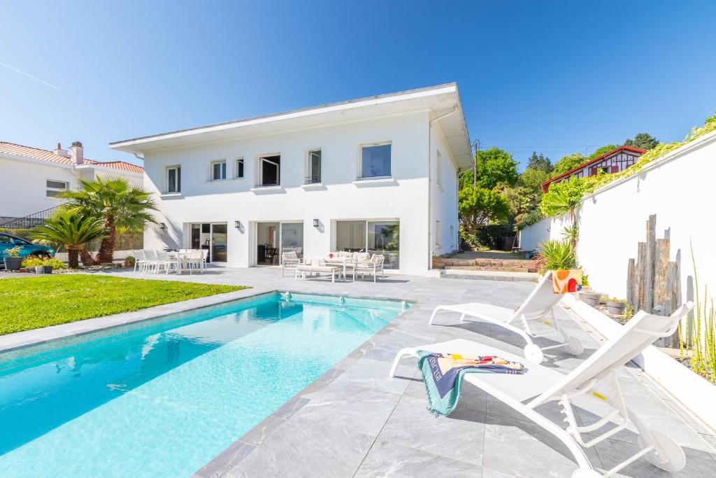 Villa Noa - Superbe villa piscine 8 personnes - 1