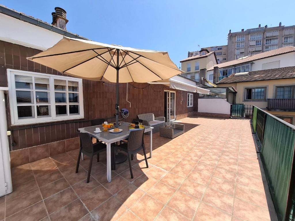 Luna - Disfruta de Ourense en este piso con terraza en el casco histórico - 2