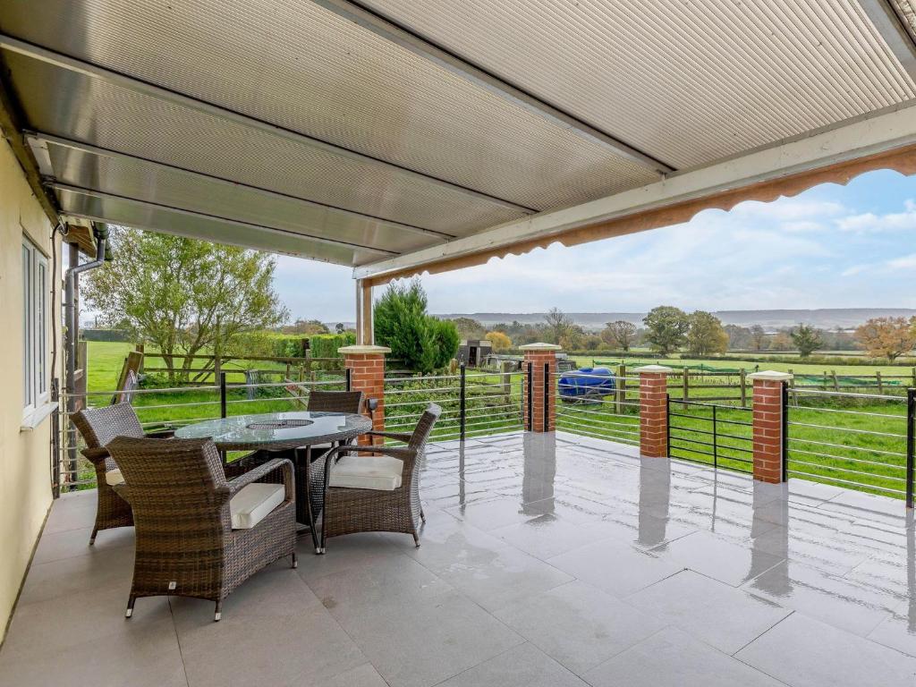 2 Bed in Sidmouth LAMBS, Ottery Saint Mary