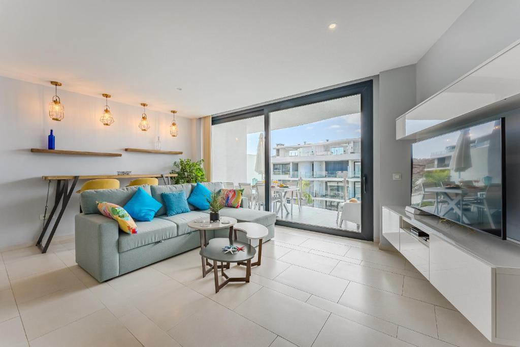 Exclusive Penthouse - 85m pool - private garage - 3 terraces - 5