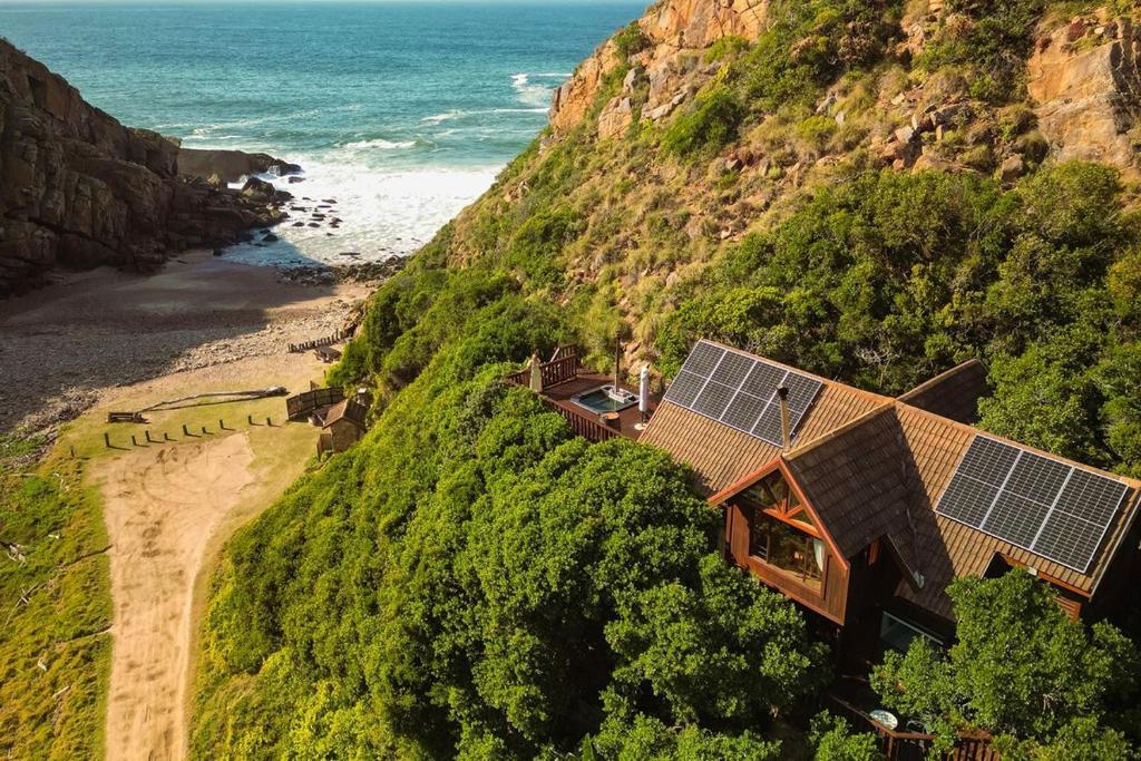 Ballots Bay Treehouse by Host Agents, George