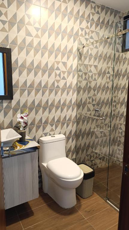 Full apartment, Centrally located and Comfortable - 2