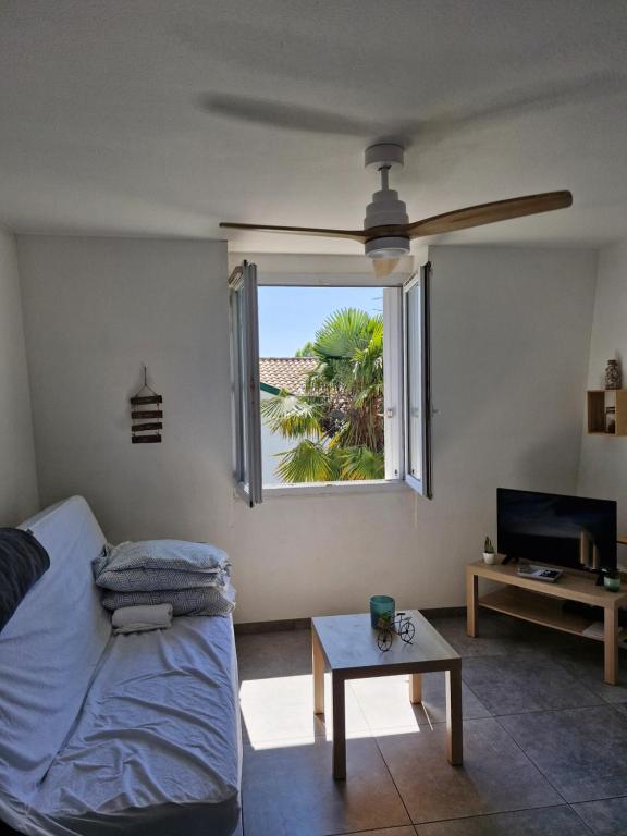 studio entre Bayonne & Anglet avec parking, Bayonne