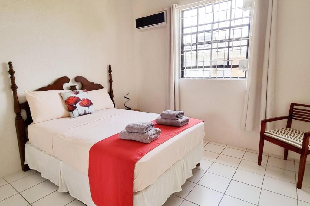 Cozy Beach Surf, Christ Church