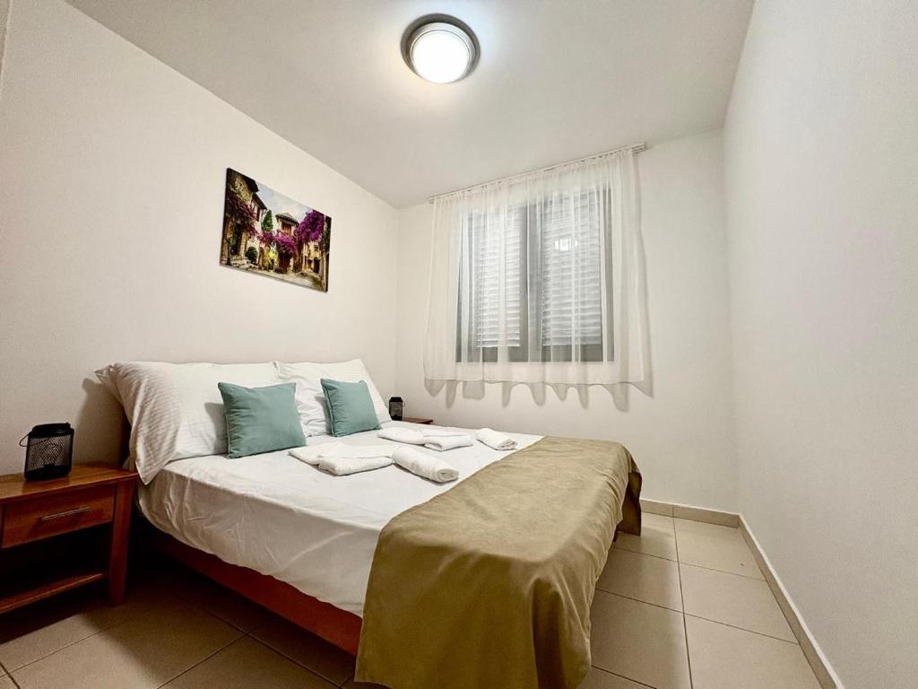 Apartment with pool - 4