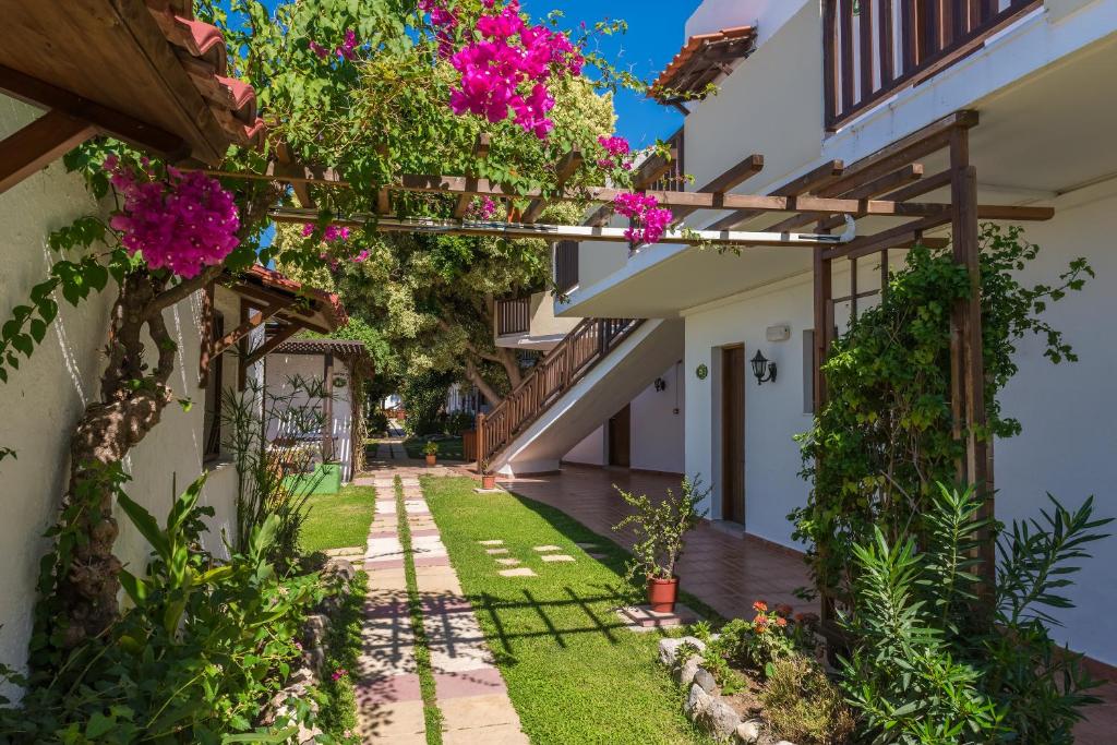 Gaia Garden — Hotel building in Kos Town, South Aegean