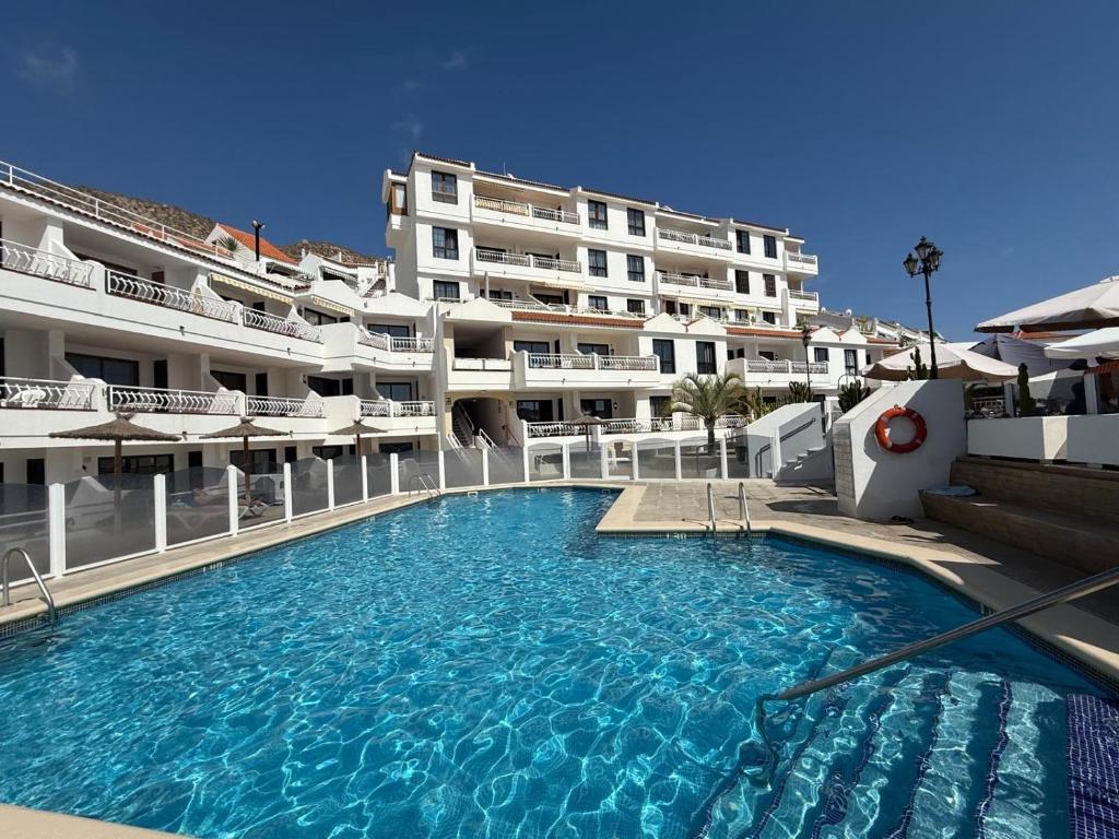 Loft 19 Luxury Suite Boutique - Heated pool - 1