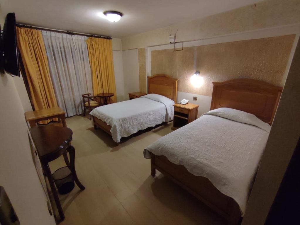 HOTEL MAISON FIORI Plaza Colon - 5