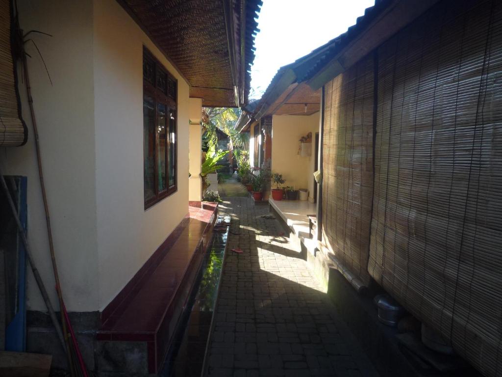 Shindu Home Stay photo